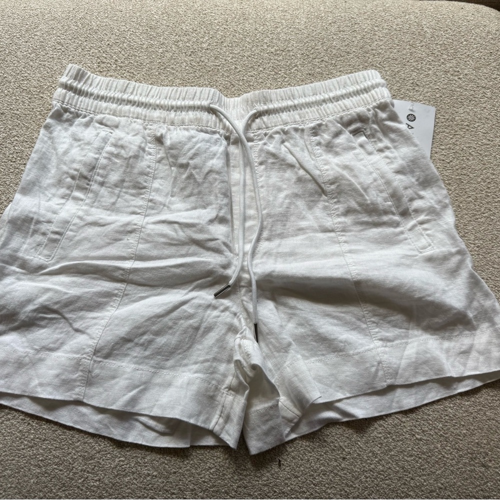 Athletea Retreat White Linen Shorts size 6